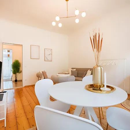 Modernes City-apartment In Apartament