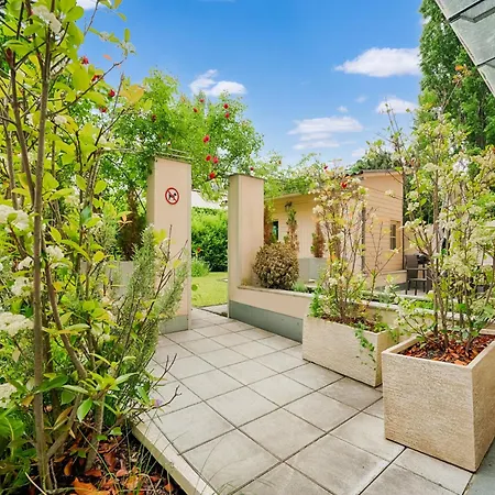 Modernes City-apartment In Apartament