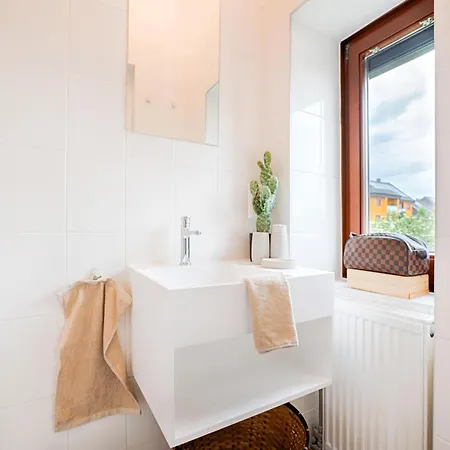 Modernes City-apartment In Apartament